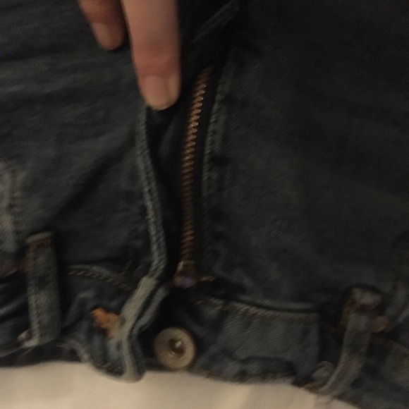 Very short jean shorts - Picture 2 of 3